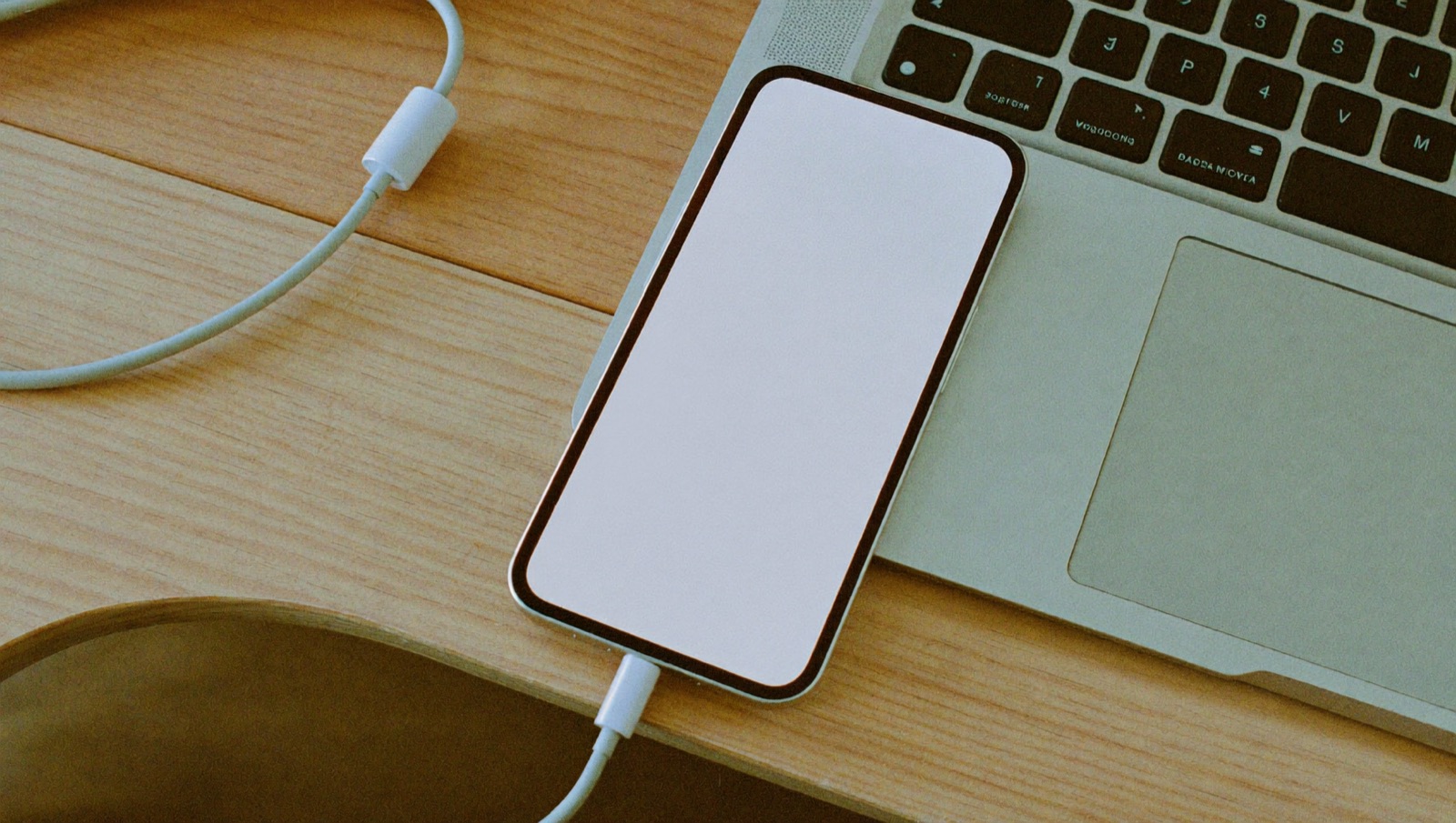 10 Simple Ways to Make Your Phone Battery Last Longer